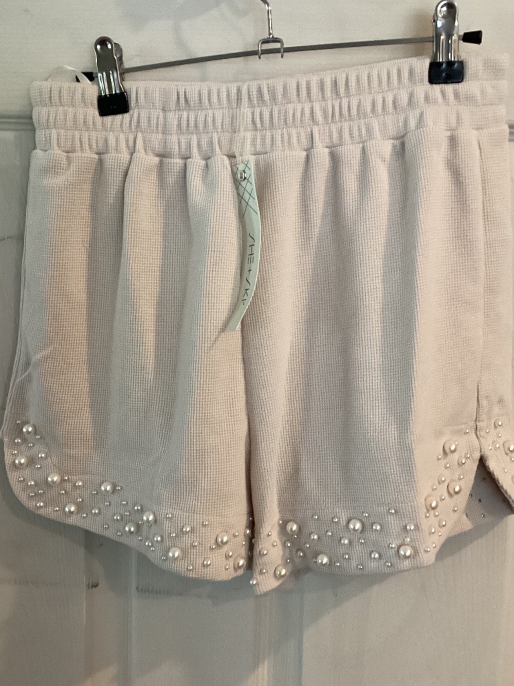 SHE+SKY WAFFLE KNIT CREAM SHORTS PEARL EMBELLISHMENTS SMALL